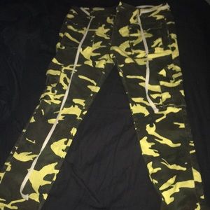 Dark green & yellow cargo pants